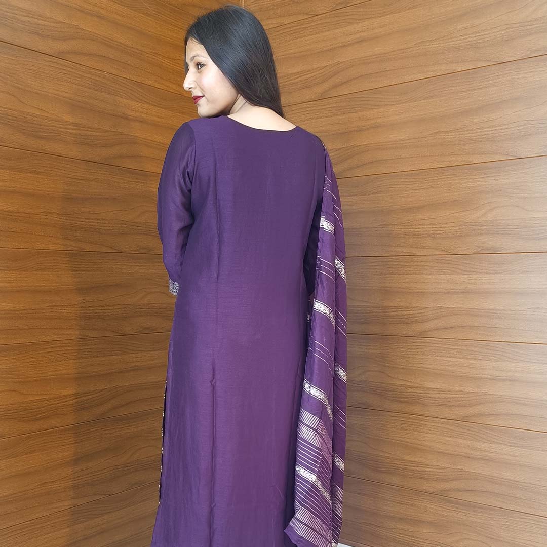 Pahnawaa Purple Silk Suit Set with Round Neck