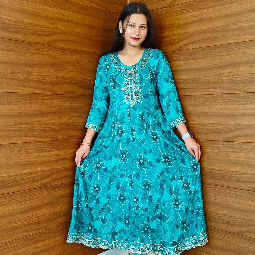 Pahnawaa Graceful Green Anarkali Suit with Neck Design