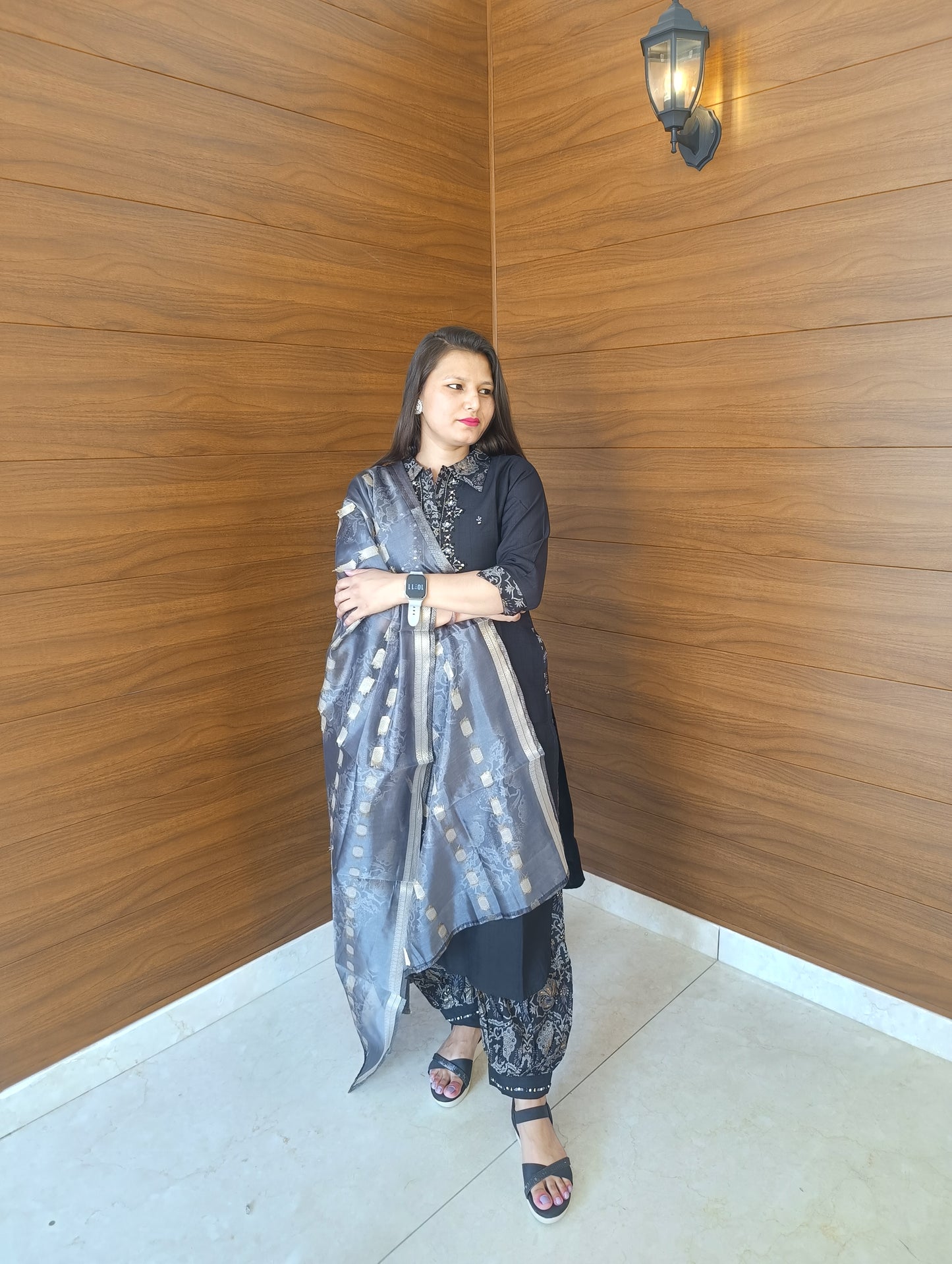 Pahnawaa Black Collared Suit with Designer Pant & Organza Dupatta