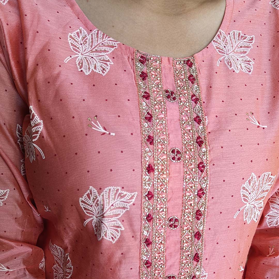 Pahnawaa Peach Silk Suit Set with Round Neck