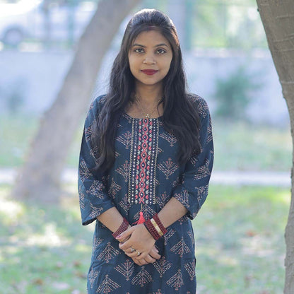 Pahnawaa Midnight Blossom Straight Kurta