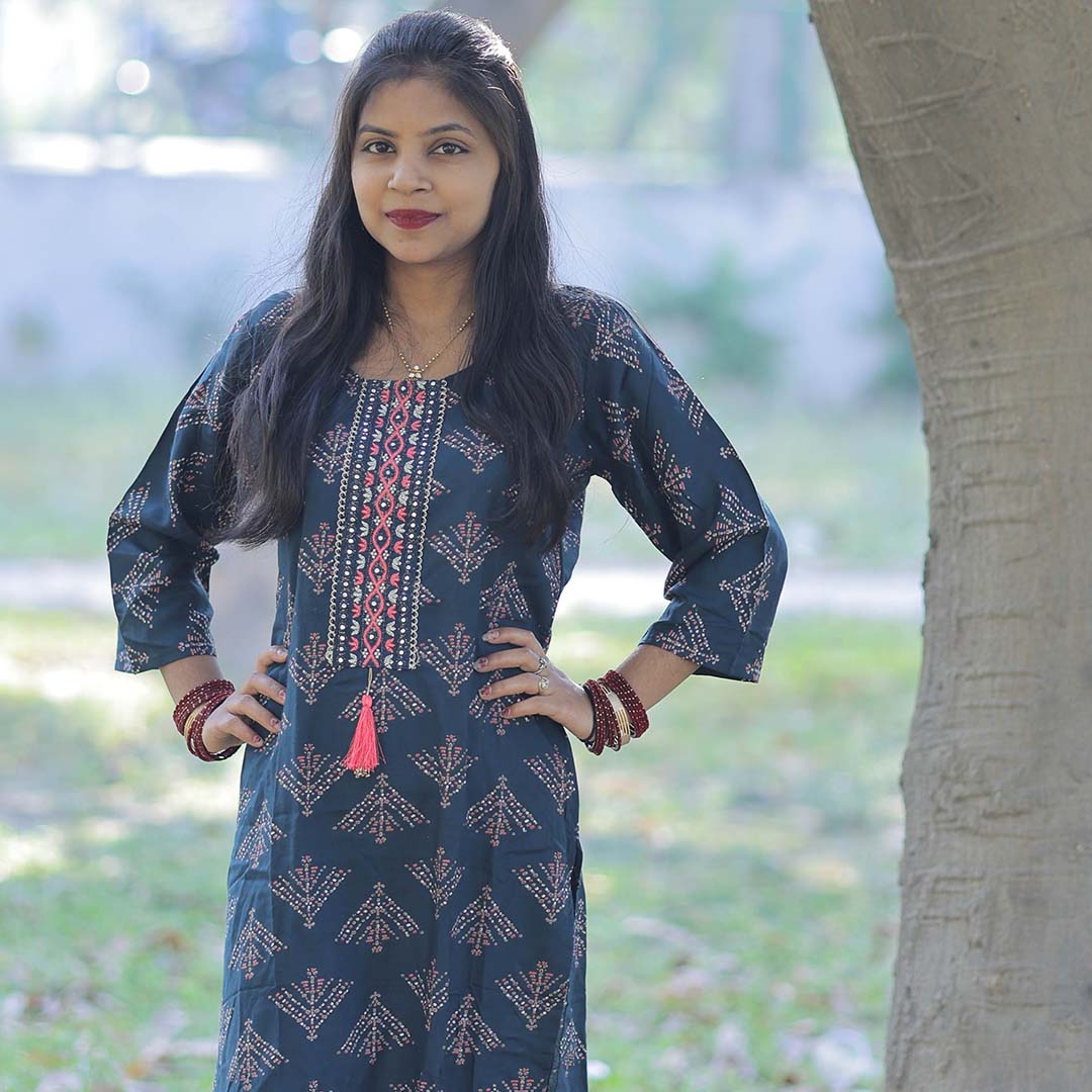 Pahnawaa Midnight Blossom Straight Kurta