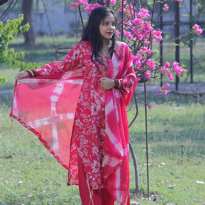 Pahnawaa Scarlet Bloom Floral Suit Set