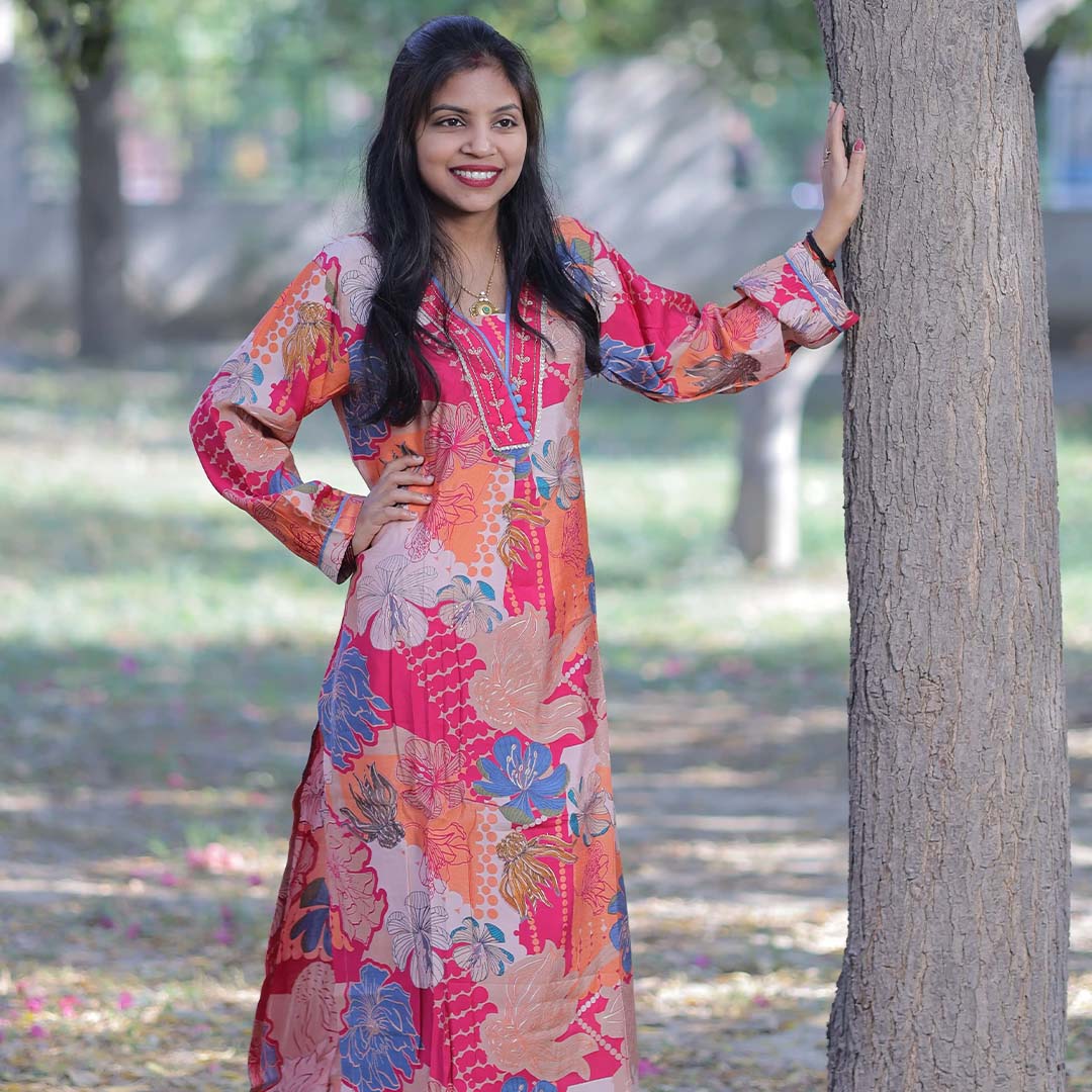 Pahnawaa Bold Bloom Printed Kurta Set