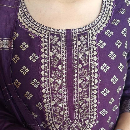 Pahnawaa Purple Silk Suit Set with Round Neck