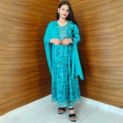 Pahnawaa Graceful Green Anarkali Suit with Neck Design