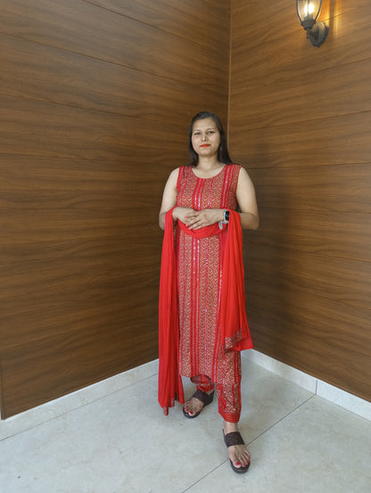 Pahnawaa Red Embroidery Straight Cut Suit with Embroidered Pant