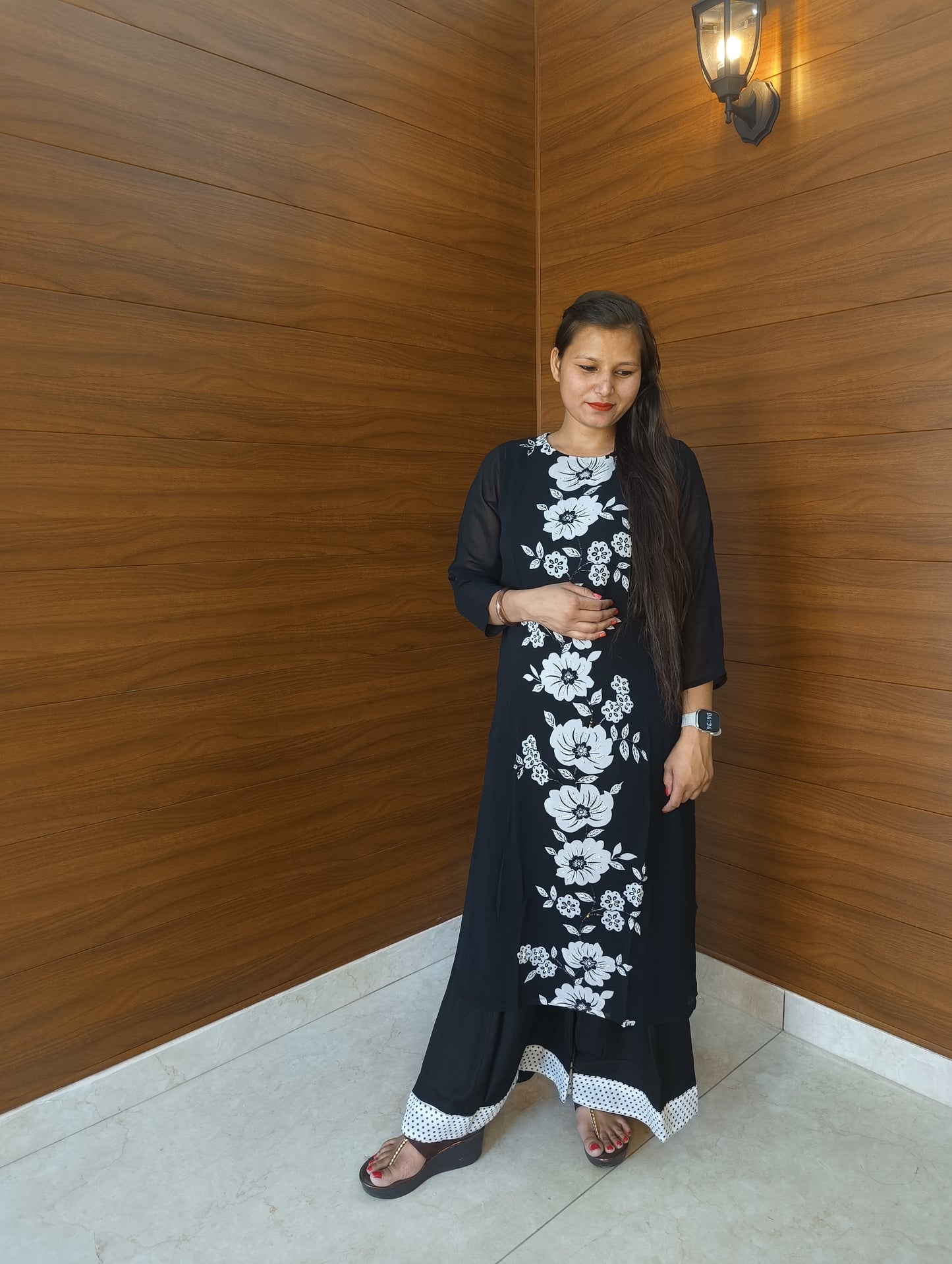 Pahnawaa Black Floral Print Kurti Set