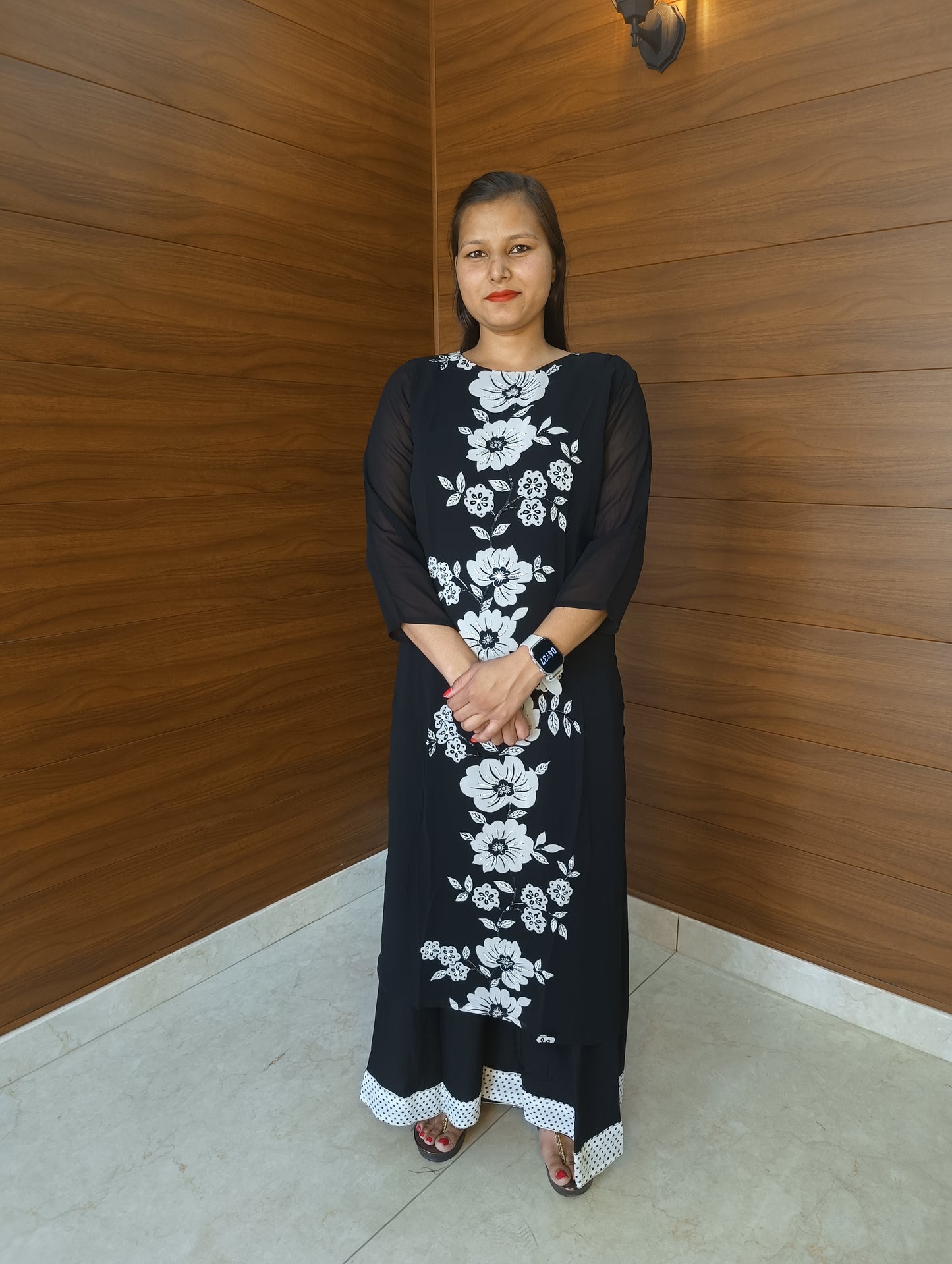 Pahnawaa Black Floral Print Kurti Set