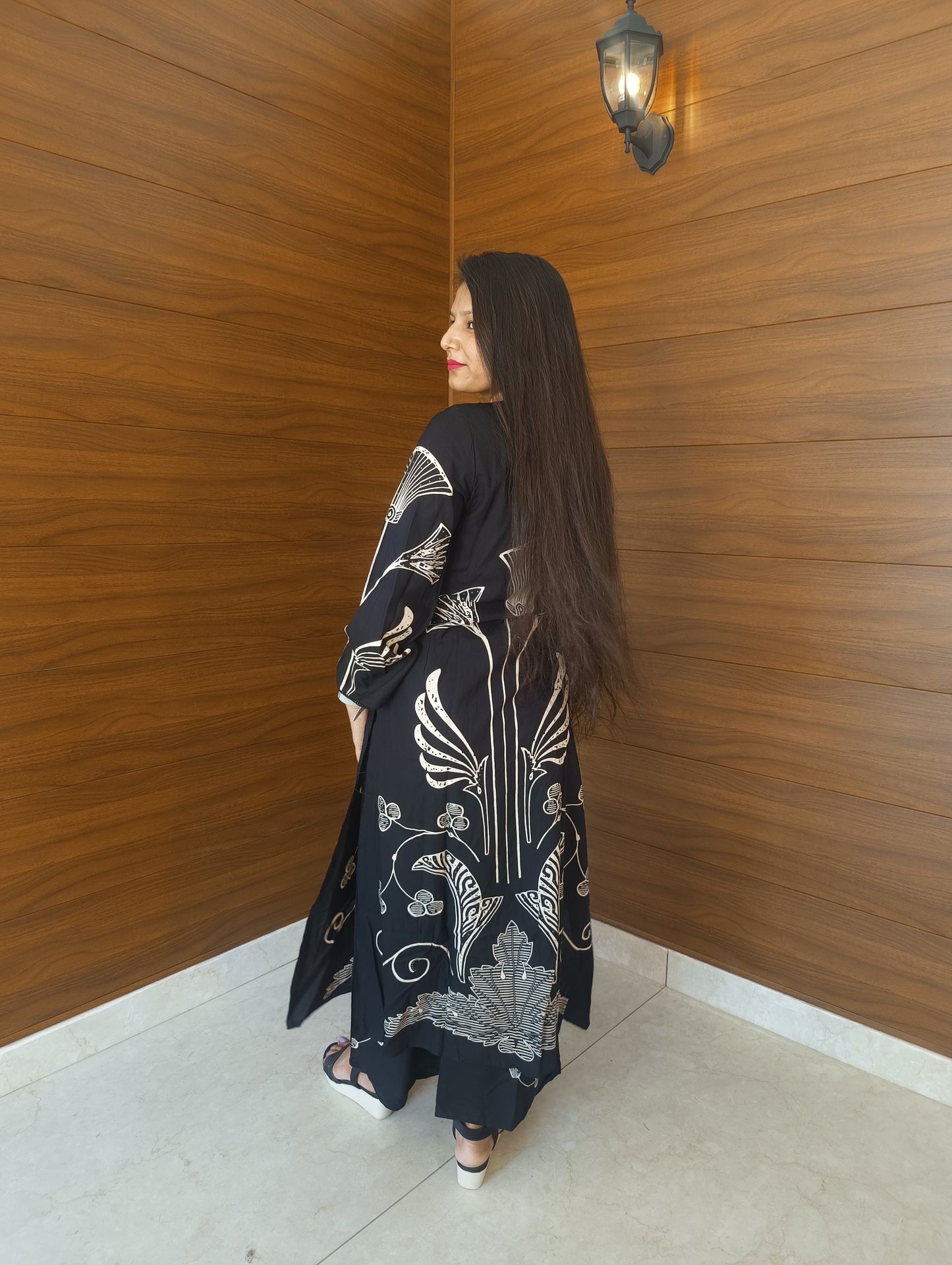 Pahnawaa Elegant Black Plazoo Suit Set with Embroidered Kurta.