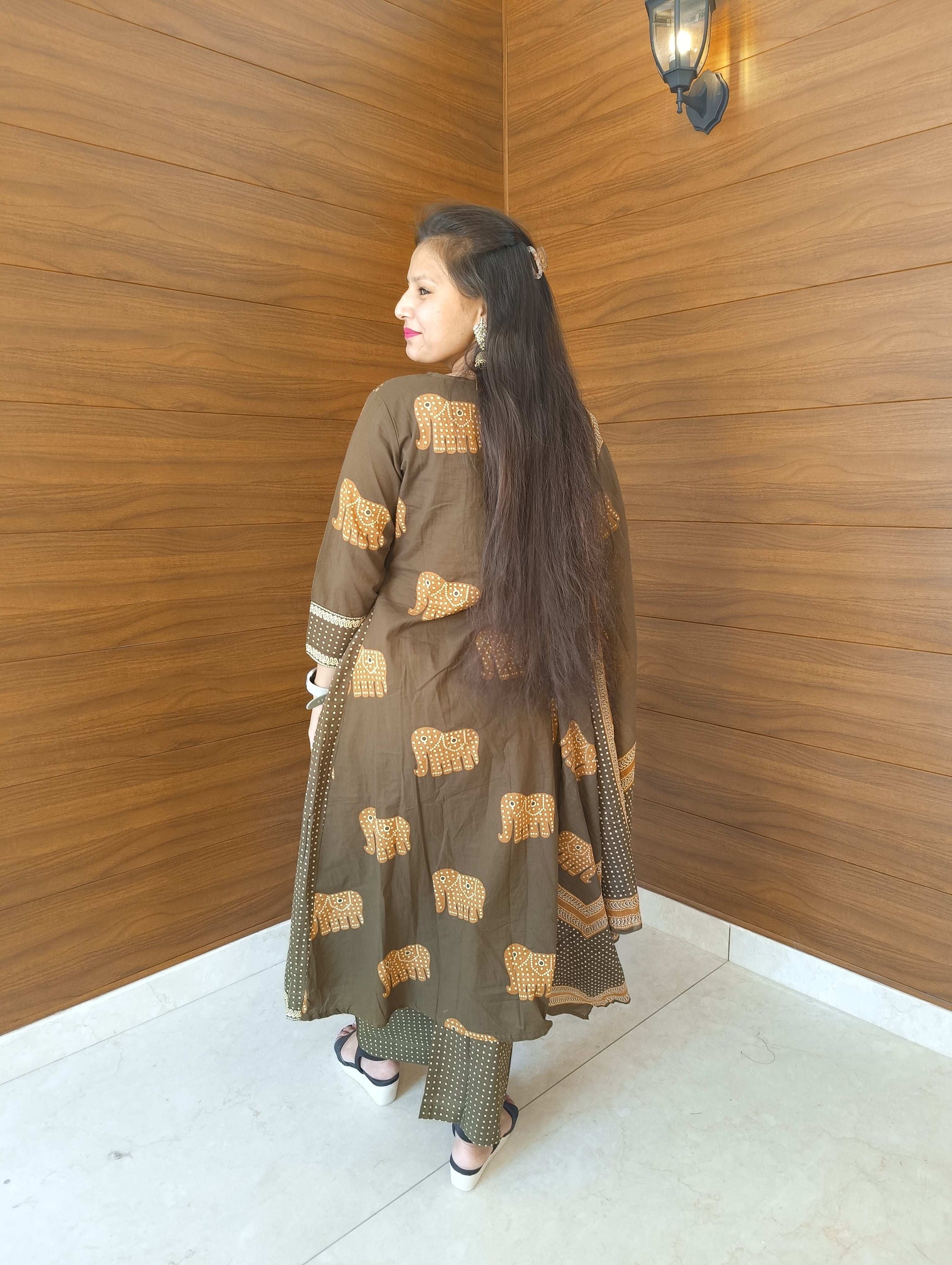 Pahnawaa Mehendi Green Suit with Elephant Print