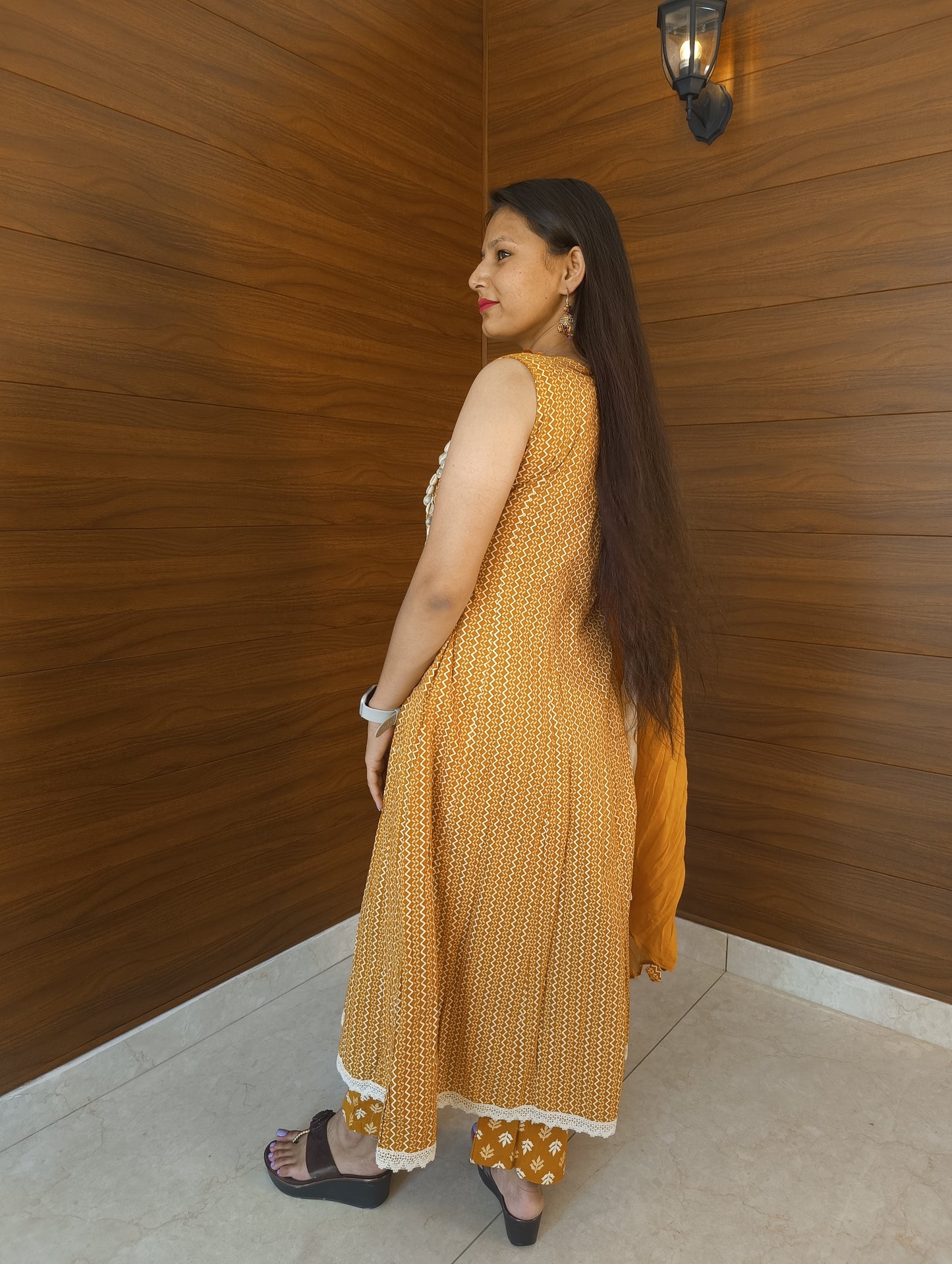 Pahnawaa Mustard Handwork Kurti Set with Shankh Design