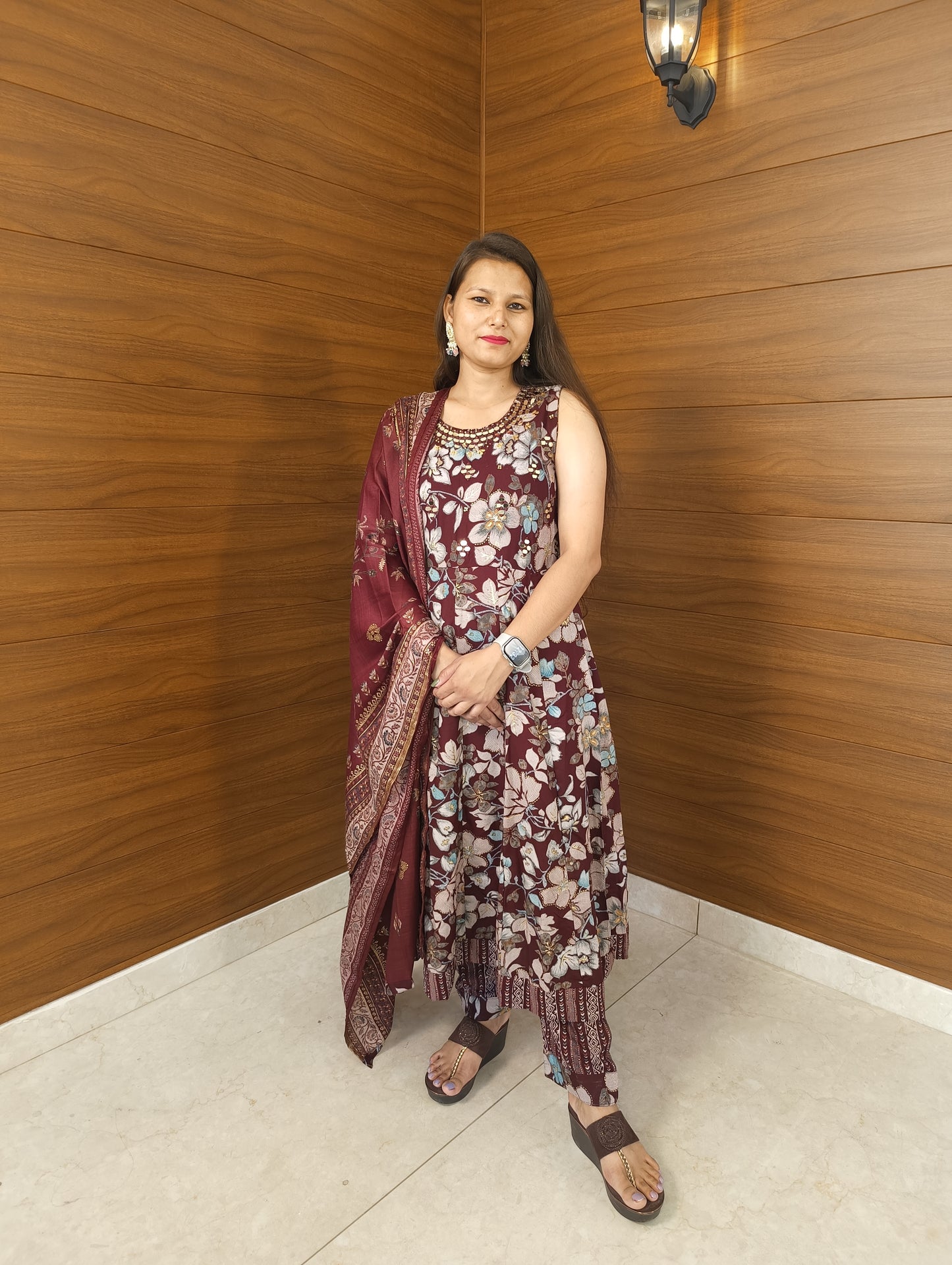 Pahnawaaa Dark Mahroon Printed Suit with Mirror Work