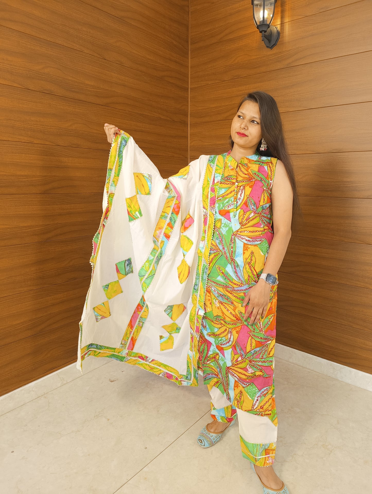 Pahnawaaa White Multicolor Printed Suit with Work
