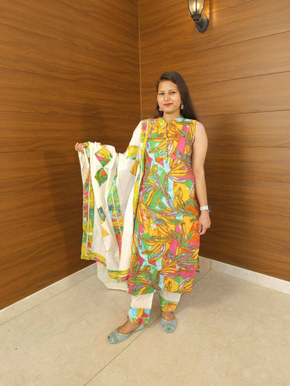 Pahnawaaa White Multicolor Printed Suit with Work