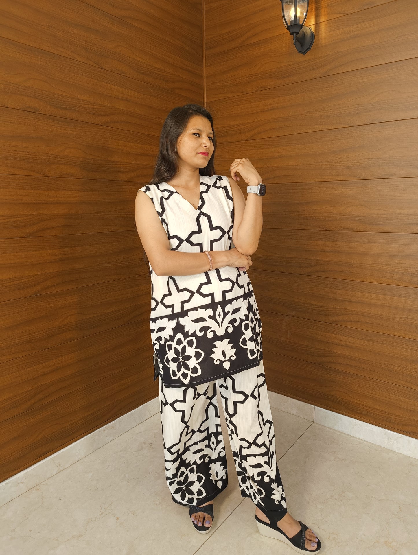Pahnawaaa White Black Printed Cord Set