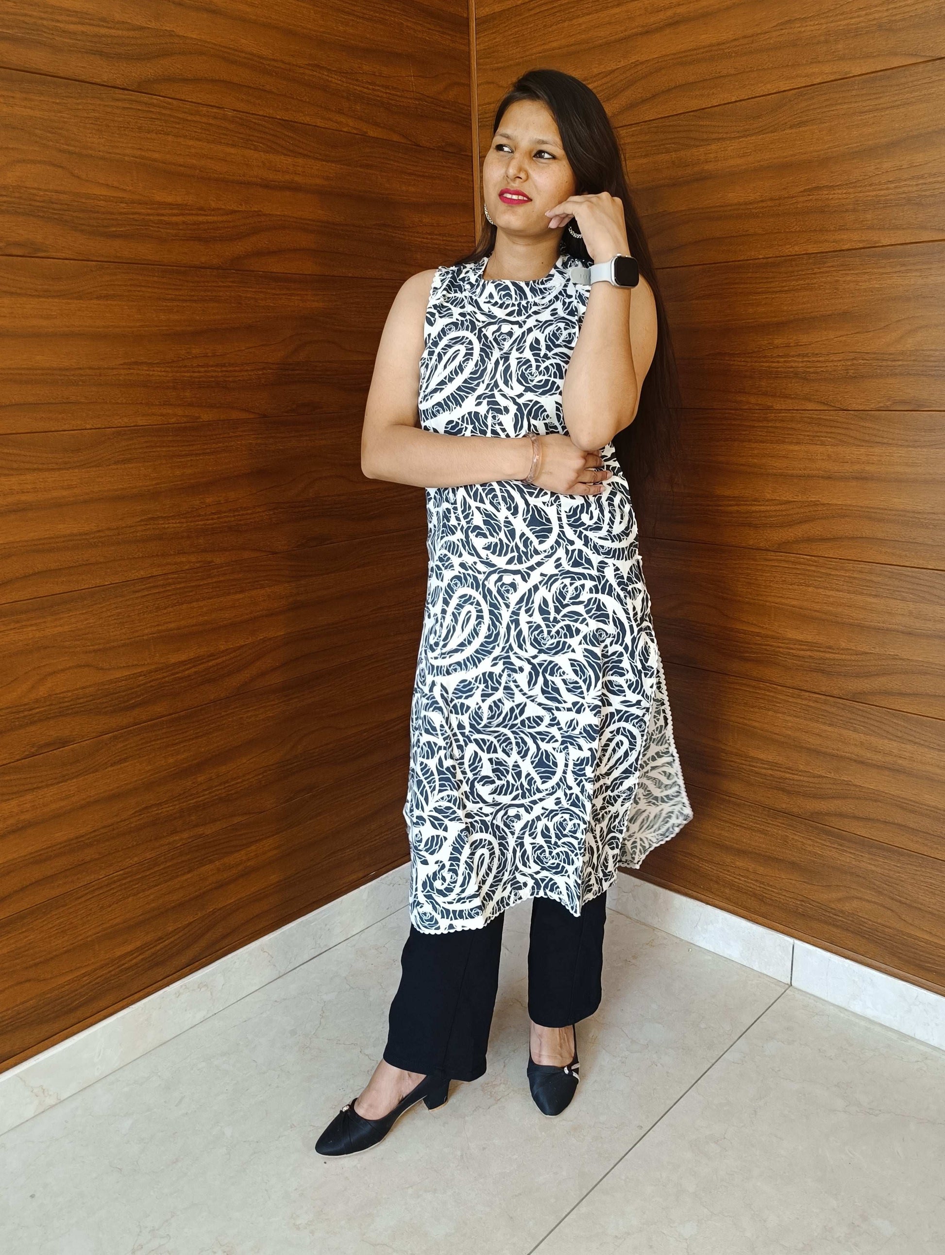 Pahnawaa White & Blue Lace Kurti
