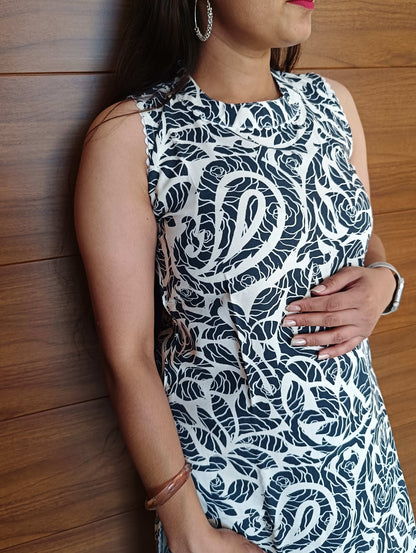 Pahnawaa White & Blue Lace Kurti