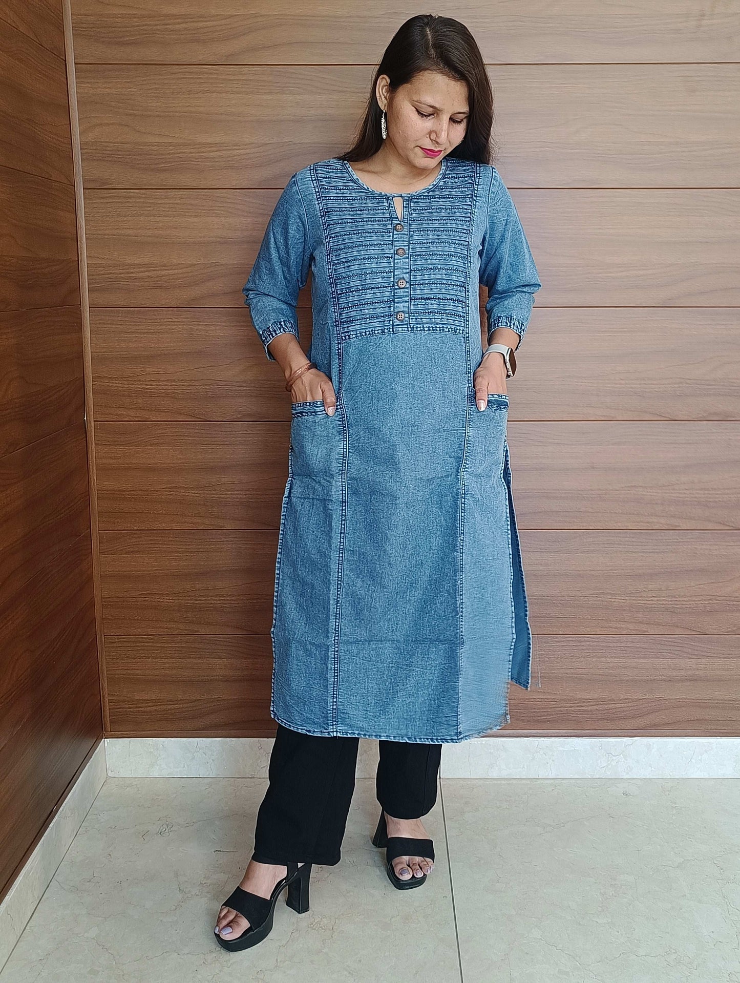 Pahnawaa Denim Look Cotton Kurti
