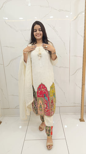 Off-White Dola Silk Kurta Set with Multicolor Embroidered Panels | Women’s Ethnic Wear
