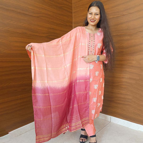 Pahnawaa Peach Silk Suit Set with Round Neck