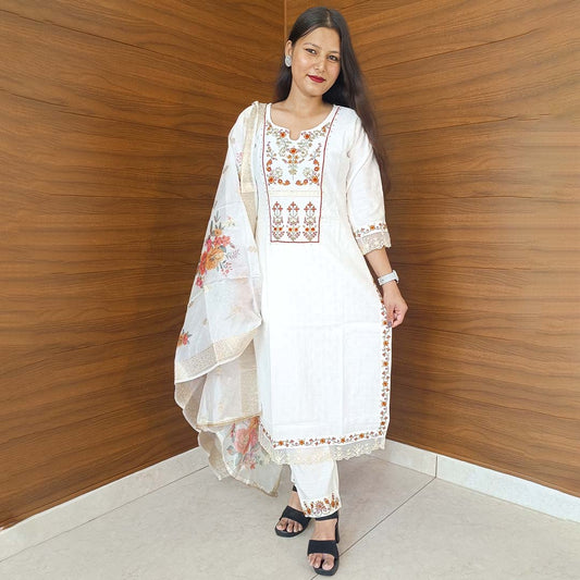 Pahnawaa White Suit Set with Round Neck