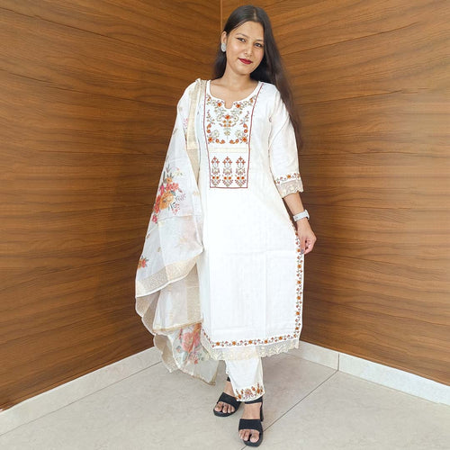 Pahnawaa White Suit Set with Round Neck